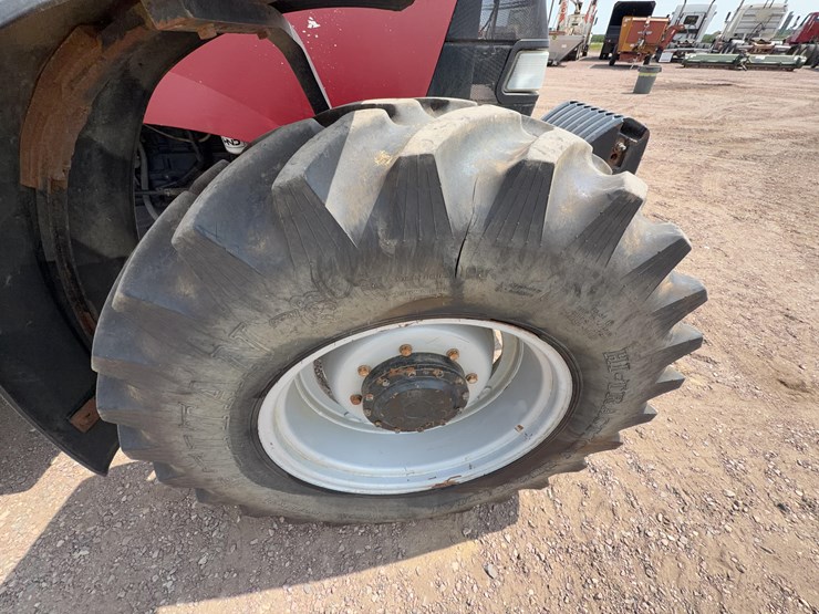 2006-case-ih-mxu135-image-39