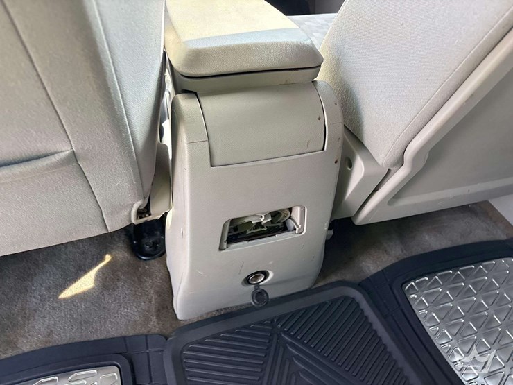 2006-chevrolet-equinox-image-24