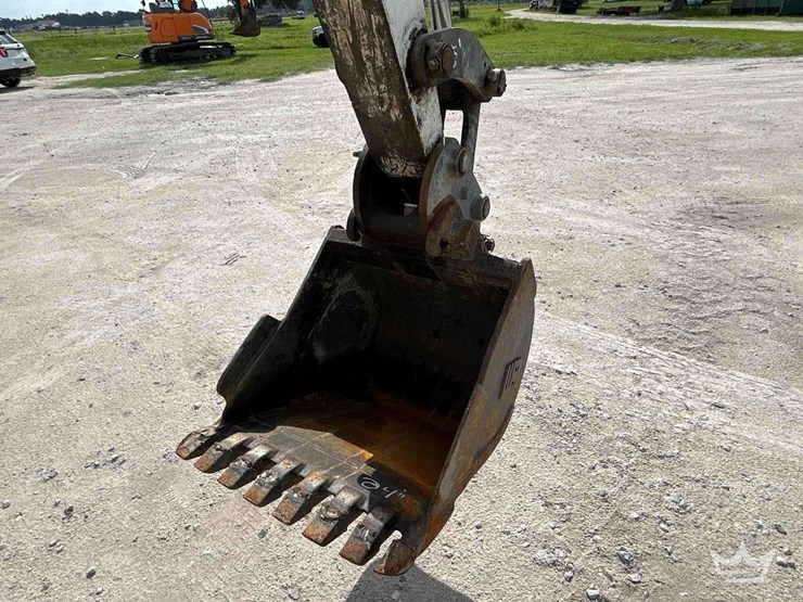 2019-bobcat-e50-image-12