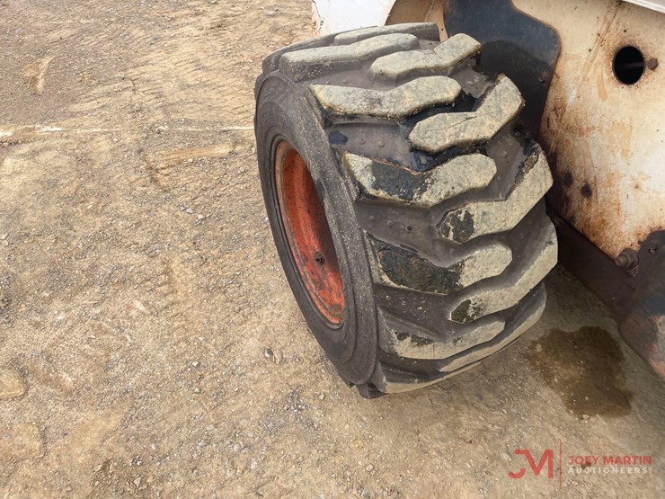 2002-bobcat-s250-skid-steer-loader-image-10