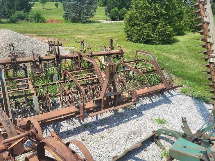 oliver-4r-3pt-hitch-rotary-hoe-image-7