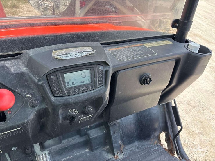 2019-kubota-rtv-x900-image-16