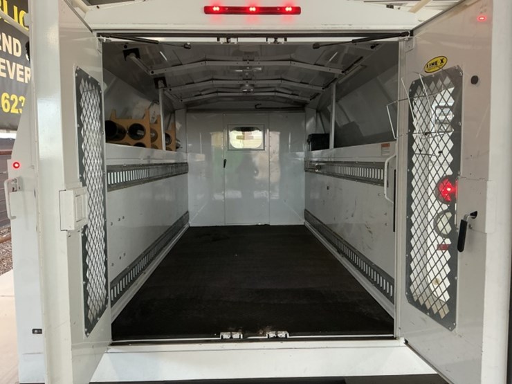 2013-chevrolet-express-3500-image-9