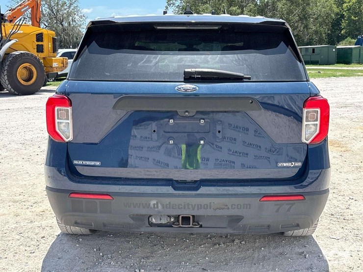 2020-ford-explorer-hybrid-awd-suv-image-23