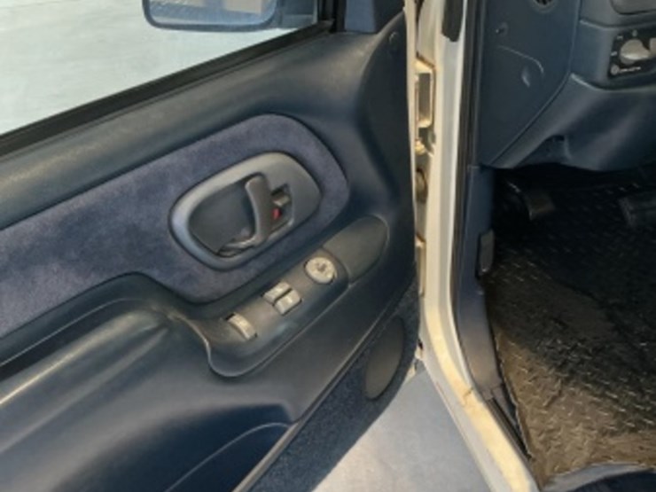 1995-chevrolet-2500-image-22