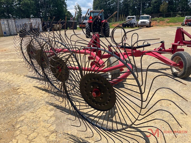 2016-maschio-gaspardo-girasole-t8c-hay-rake-image-7