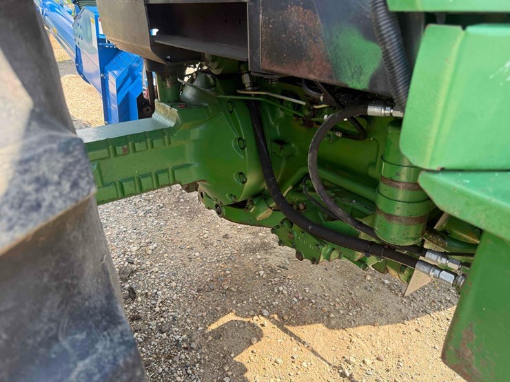 john-deere-4440-image-16