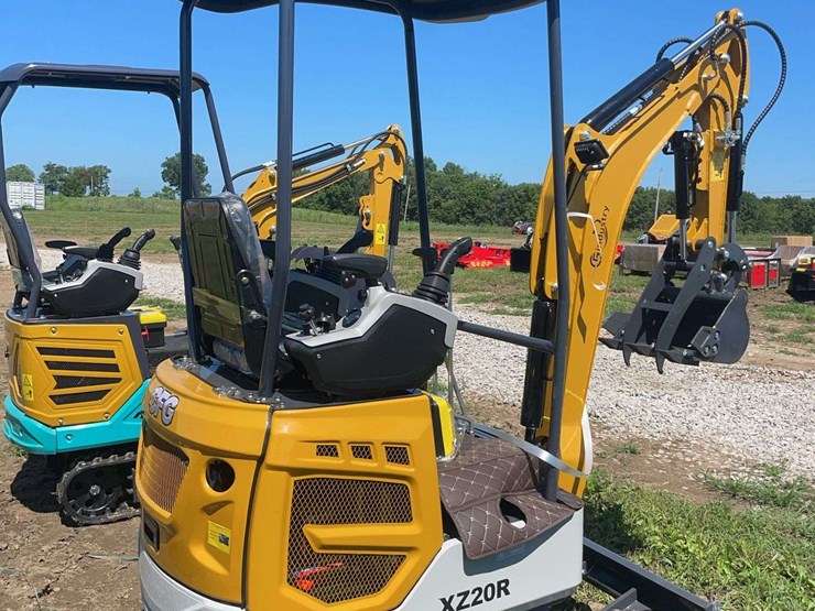 xz20r-mini-excavator-image-7