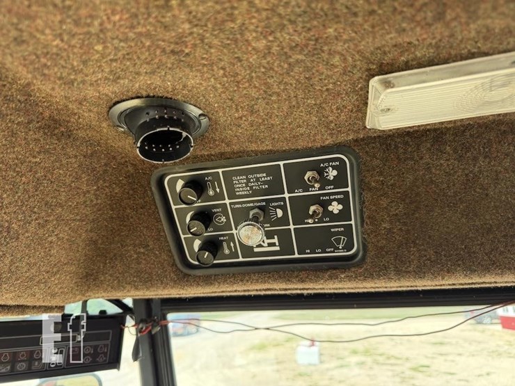 new-holland-2450-image-14