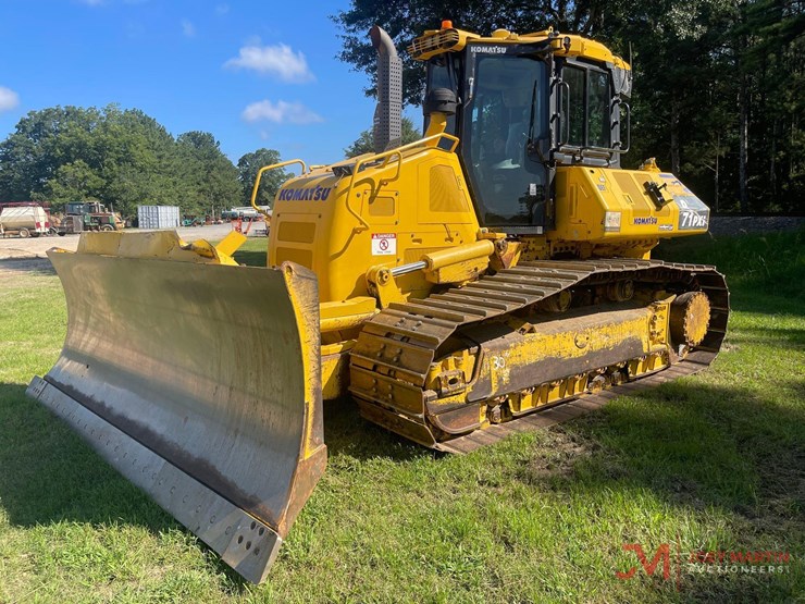 komatsu-d71pxi-24-image-6
