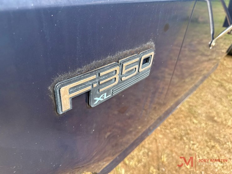 ford-f350-xl-image-9