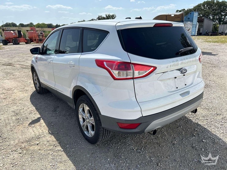 2013-ford-escape-image-2