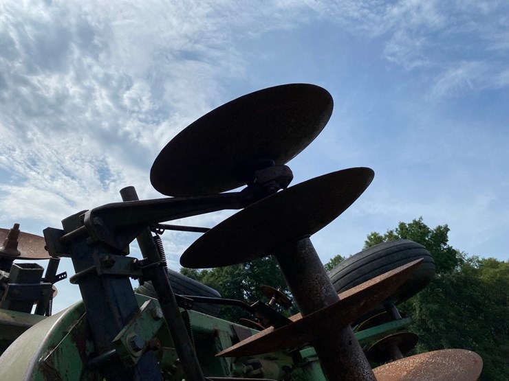 john-deere-230-image-27