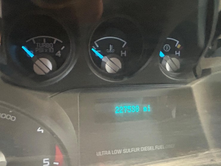 2011-ford-f350-image-8