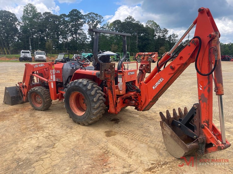 kubota-l35-loader-backhoe-image-4