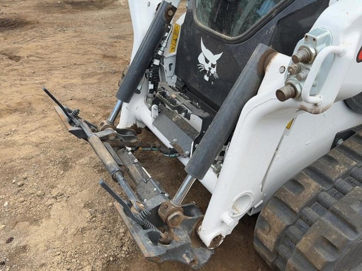 2025-bobcat-t66-image-11