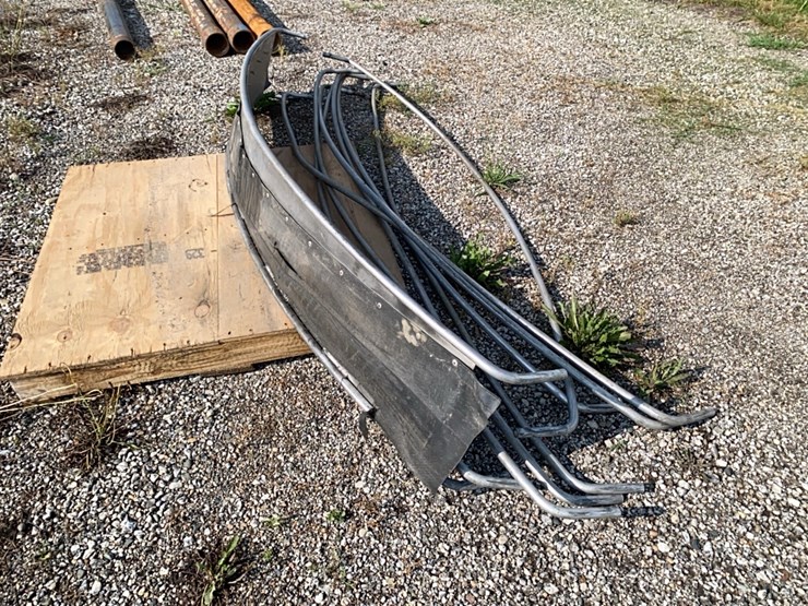 7---tarp-bows-90”-and-rear-cocer-image-11