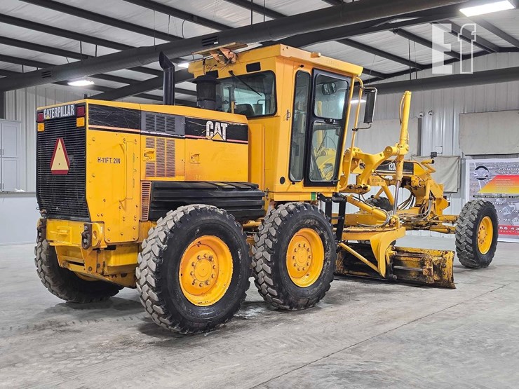 2004-caterpillar-120h-image-3