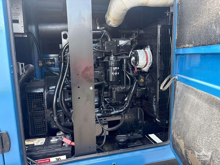 sdmo-100kw-t/a-towable-diesel-generator-image-15