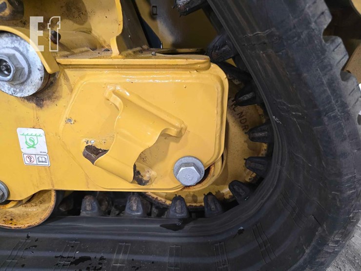 2025-caterpillar-255-image-30