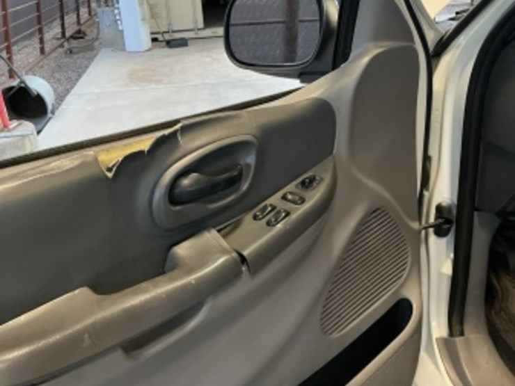 2000-ford-f150-image-23