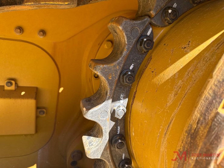 caterpillar-d6-xe-lgp-image-9