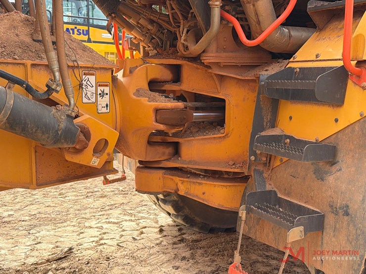 2023-volvo-a45g-image-27