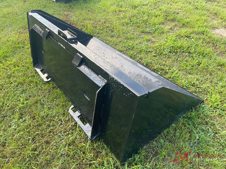 new-66"-smooth-bucket-skid-steer-attachment-image-3