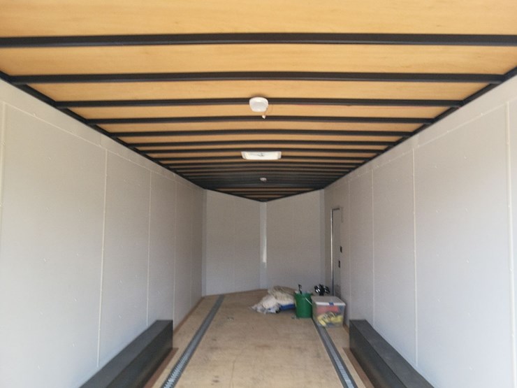 2022-united-enclosed-tandem-axle-bumper-trailer---nice-one-owner-image-38