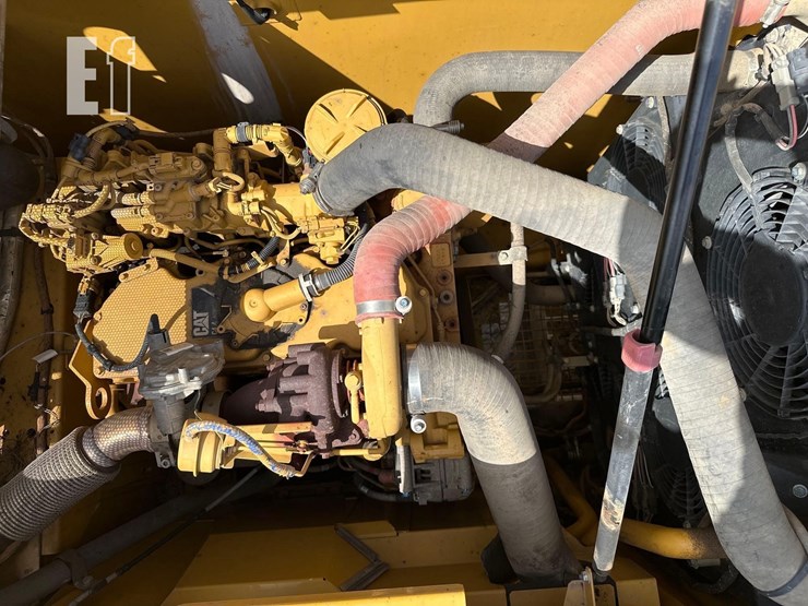 caterpillar-320gc-image-24