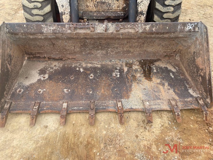 2002-bobcat-s250-skid-steer-loader-image-13