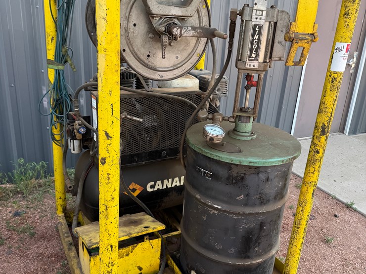 4.6’-x-4.6’-lincoln-mod-84806-10k-wp-grease-injection-pump-p/b-industrial-17-cfm-air-compressor-image-2