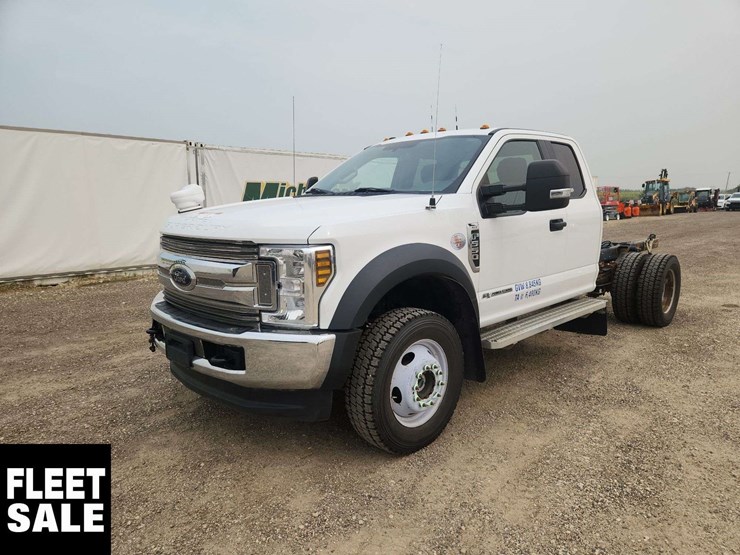2019-ford-f550-image-1