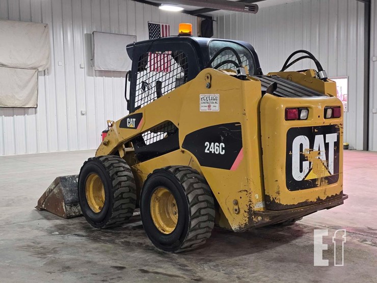 2011-caterpillar-246c-image-4