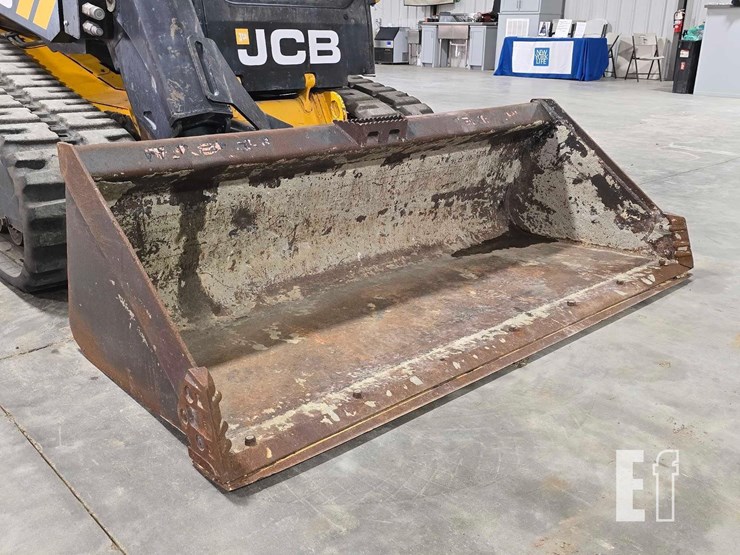 2020-jcb-3ts-8t-image-10