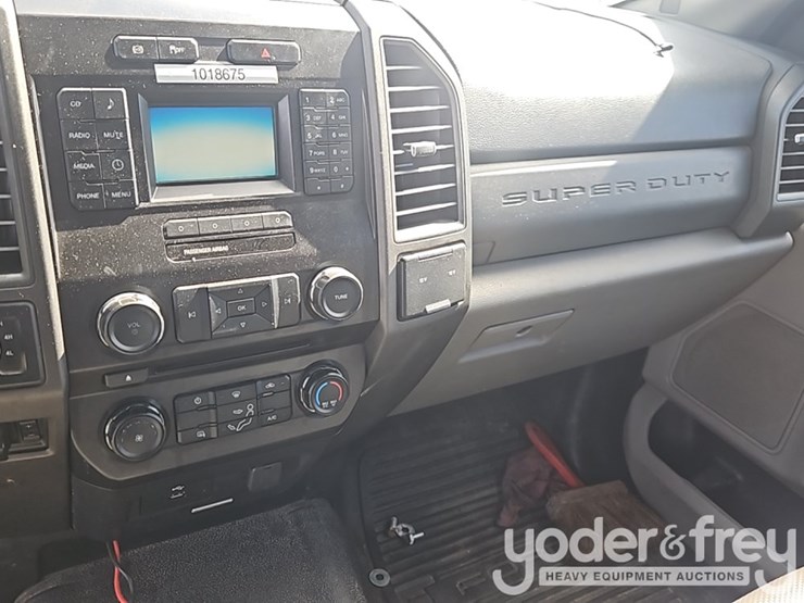 2017-ford-f350-image-21