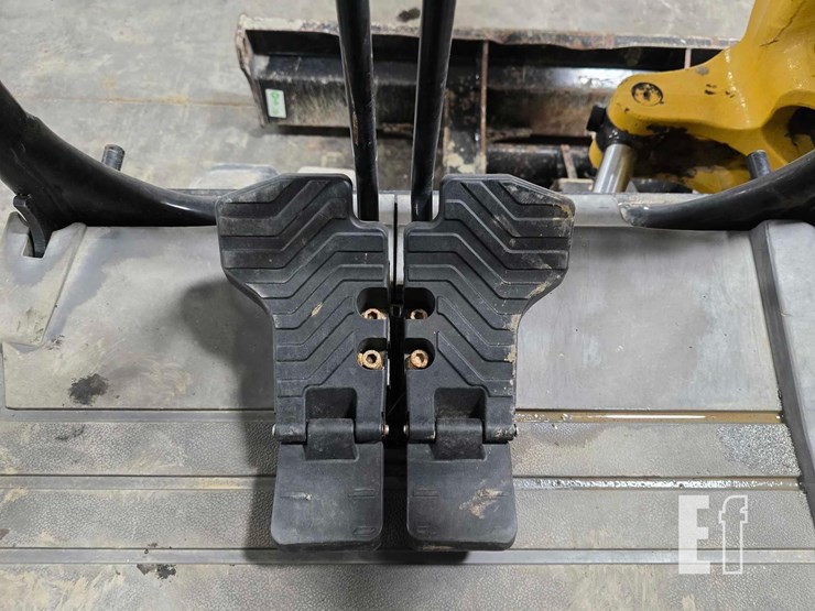 2021-caterpillar-306cr-image-19