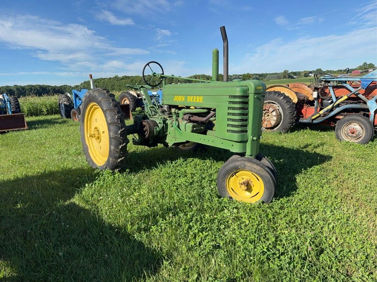 john-deere-model-b-image-2
