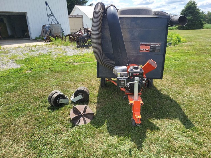 2018-dr-leaf--and-lawn-vacuum-w/chipper---nice-image-8