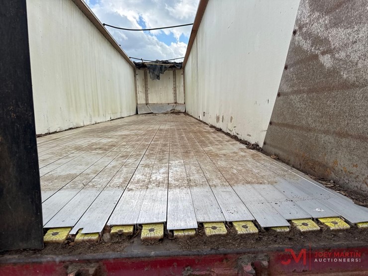 wilkens-walking-floor-image-11