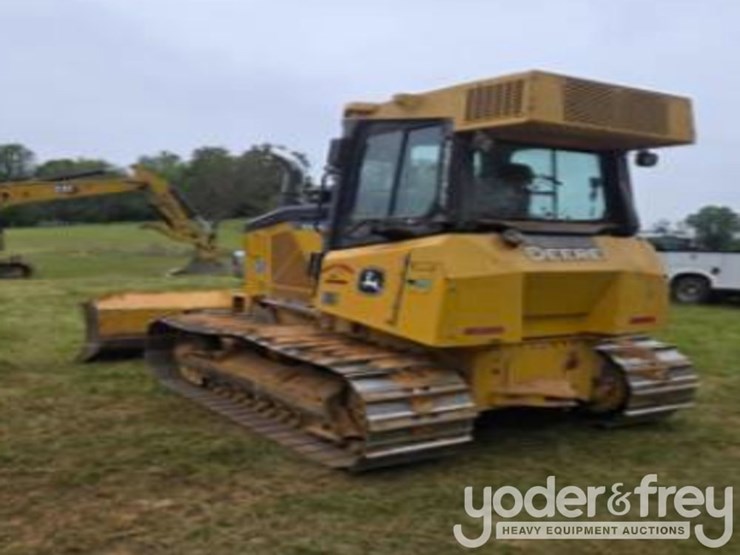2016-deere-550k-image-3