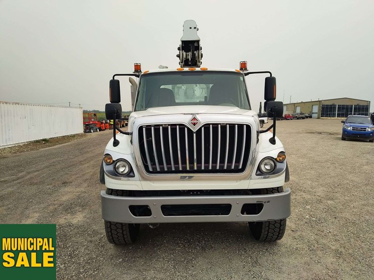 international-workstar-7400-image-9
