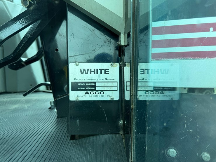 1996-white-6195f-tractor-image-47