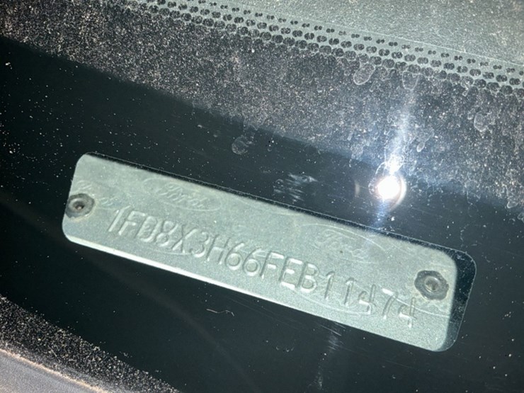 2015-ford-f350-image-18