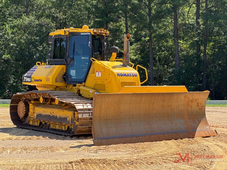 2024-komatsu-d71pxi-24-image-1