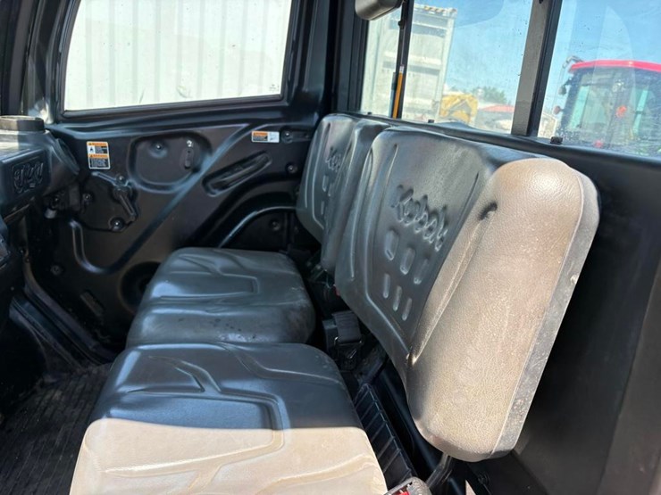 2019-kubota-rtv-x1100c-image-14