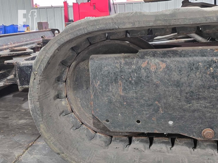 2019-caterpillar-305e2-cr-image-31