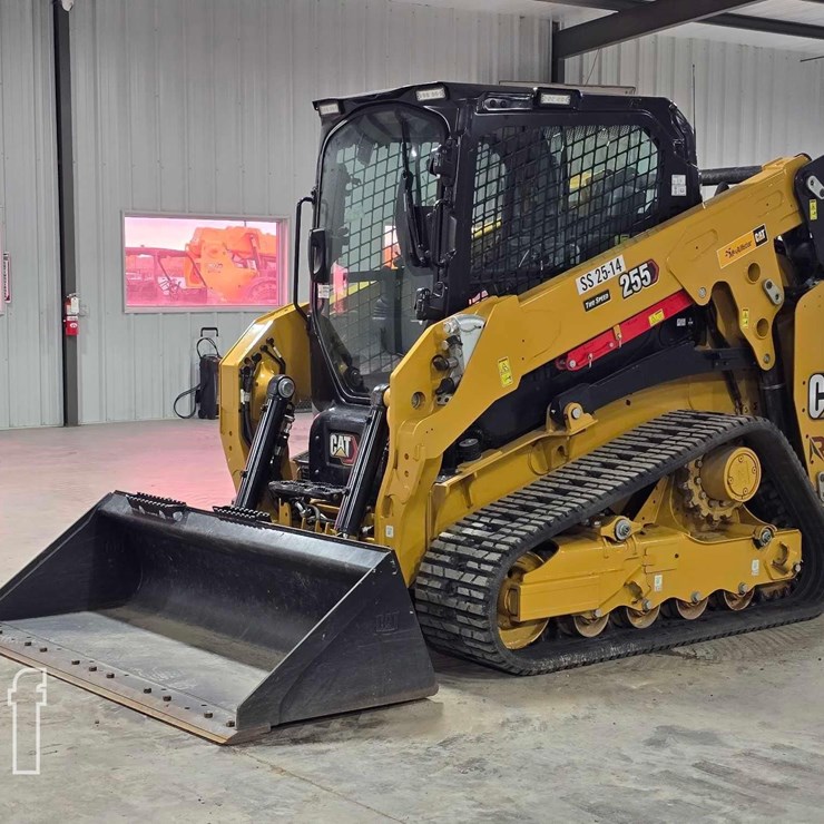 2025 CATERPILLAR 255
