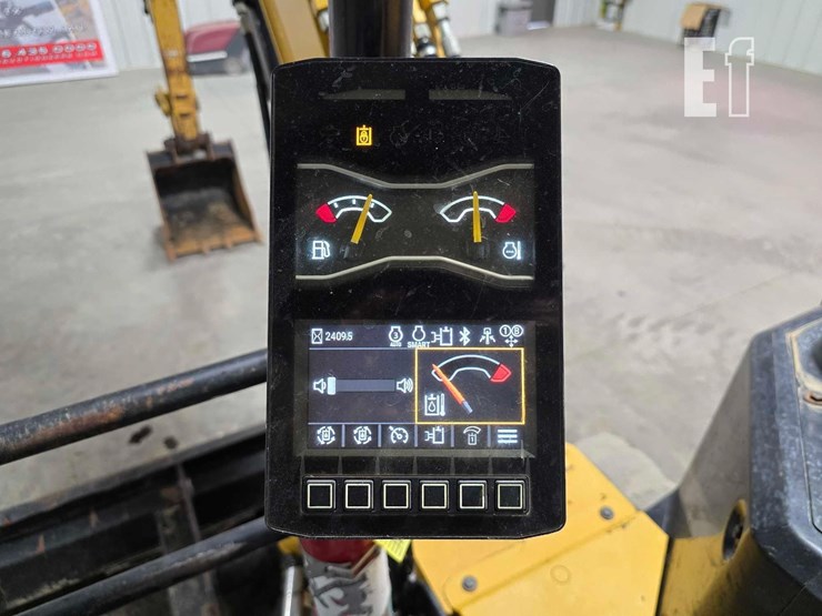 2021-caterpillar-306cr-image-25