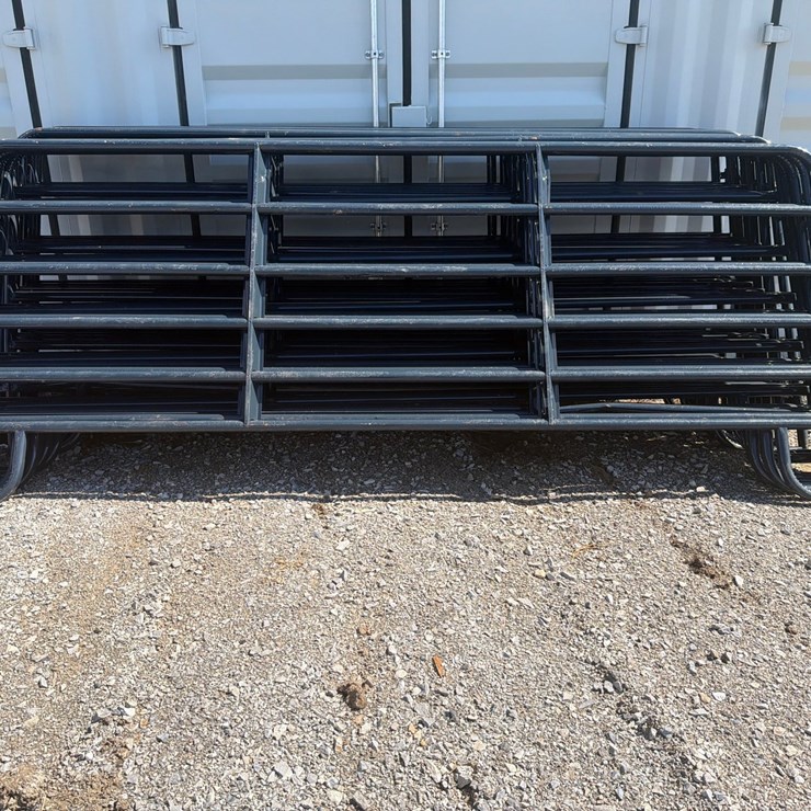 #80 • 4 12ft tarter gates